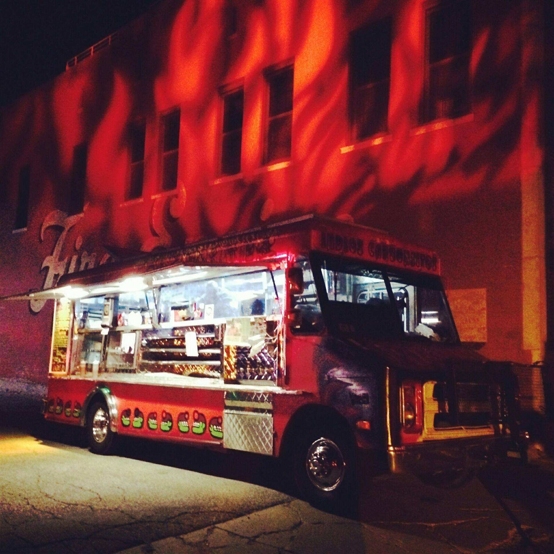 Kc MexiQ Truck Indios Carbonsitos, LLC. Food Trucks In Kansas City KS