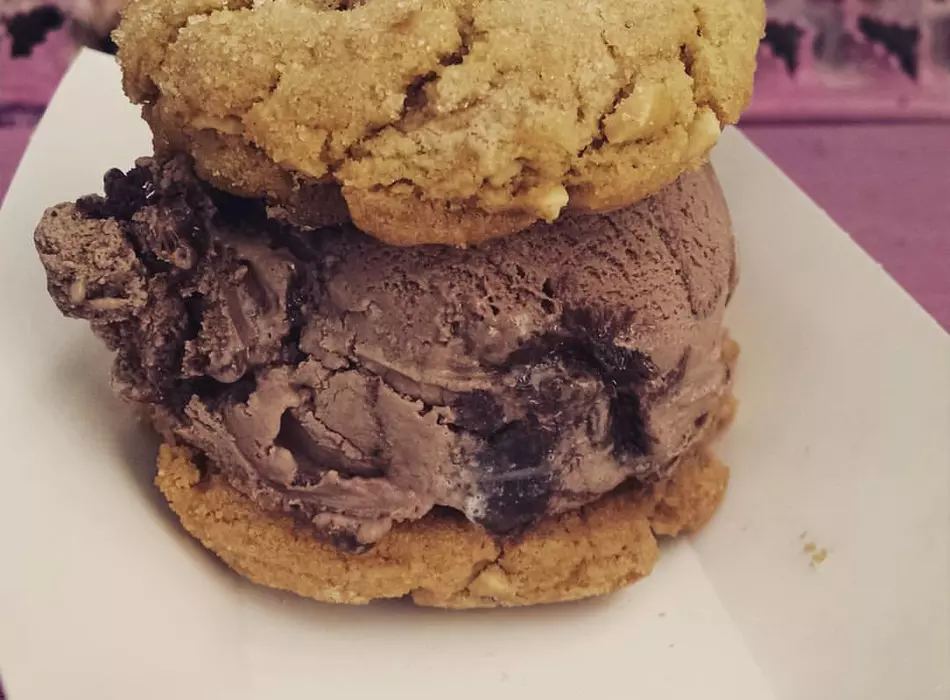 Peanut Butter Cookies with Brownie Cascade Sandwich
