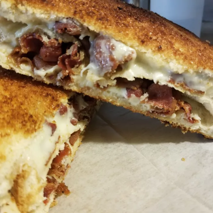 Grilled cheese food truck